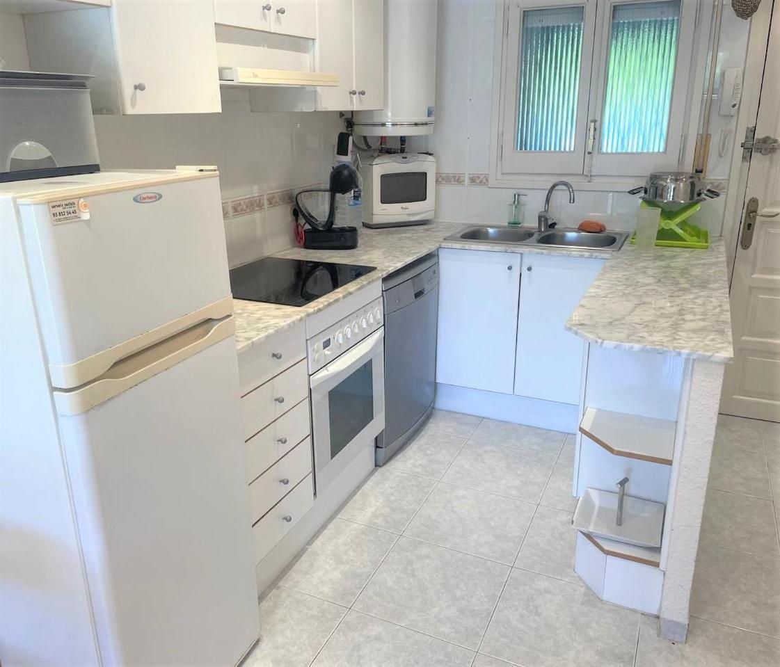 Apartamento En Platja Sant Pol S'Agaro Con Pisicina Y Jardin Sant Feliu de Guíxols Dış mekan fotoğraf