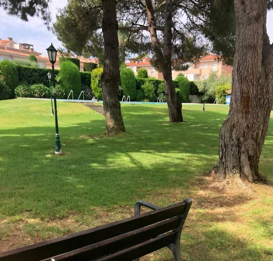 Apartamento En Platja Sant Pol S'Agaro Con Pisicina Y Jardin Sant Feliu de Guíxols Dış mekan fotoğraf