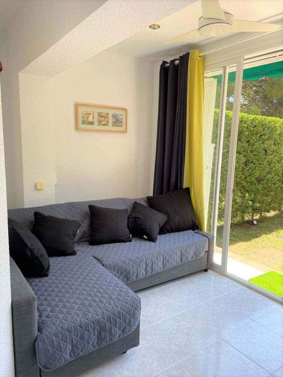 Apartamento En Platja Sant Pol S'Agaro Con Pisicina Y Jardin Sant Feliu de Guíxols Dış mekan fotoğraf